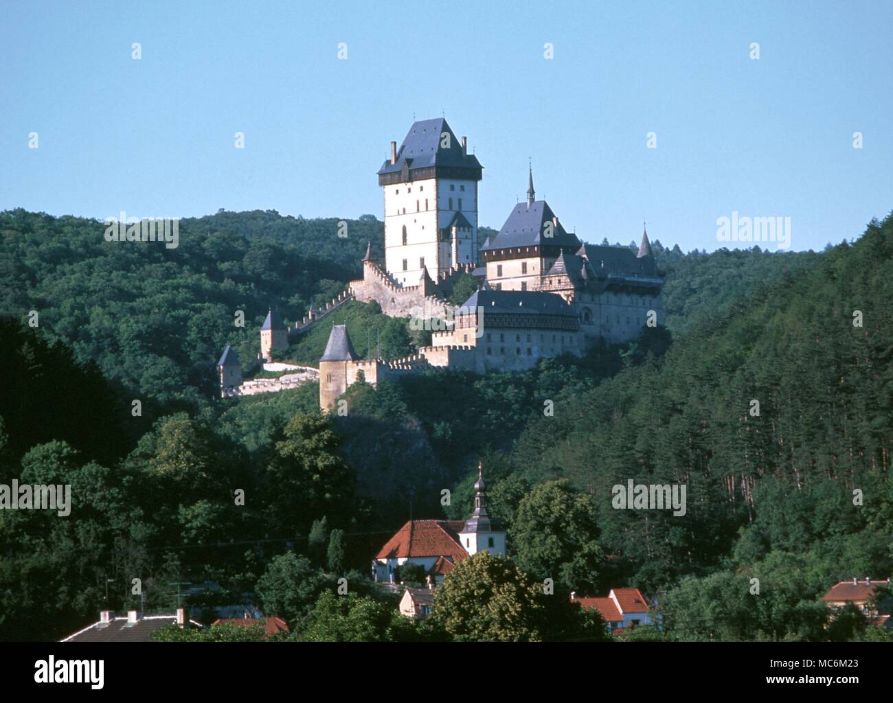 Karlstein Schloss, von Karl IV. von Böhmen als esoterisches Zentrum gebaut Stockfoto