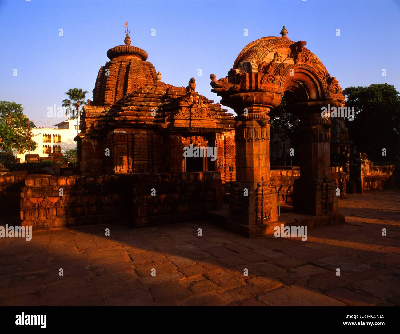 Indien 1 - 120. Bhubaneswar. Die Mukteswar Tempel, bei Sonnenuntergang. Stockfoto