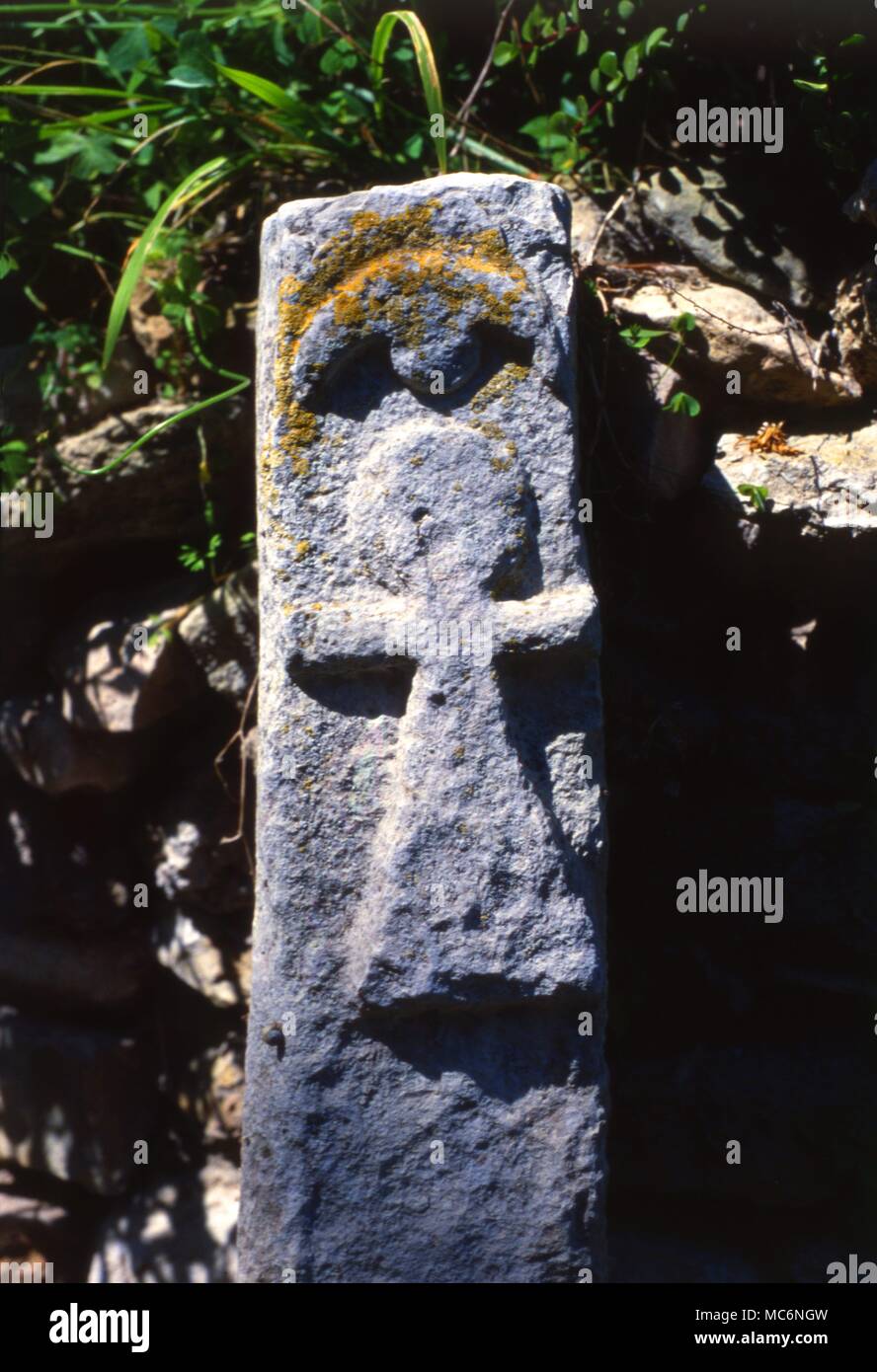 Markante lunar Symbol auf einem Grab stele in der TOPHET, oder alte Carthaganian Grabstätte, in der Nähe von Tunis, in Tunesien. Stockfoto