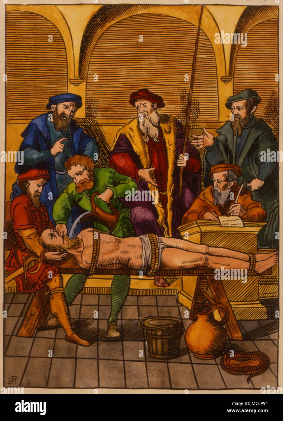 Folter einer Hexe vermuten, durch das Wasser. Eine von einer Serie von Holzschnitten, die die Legalisierung der Folter des sechzehnten Jahrhunderts. Von Joost Damhouder, "enchiridion", 1554. Stockfoto
