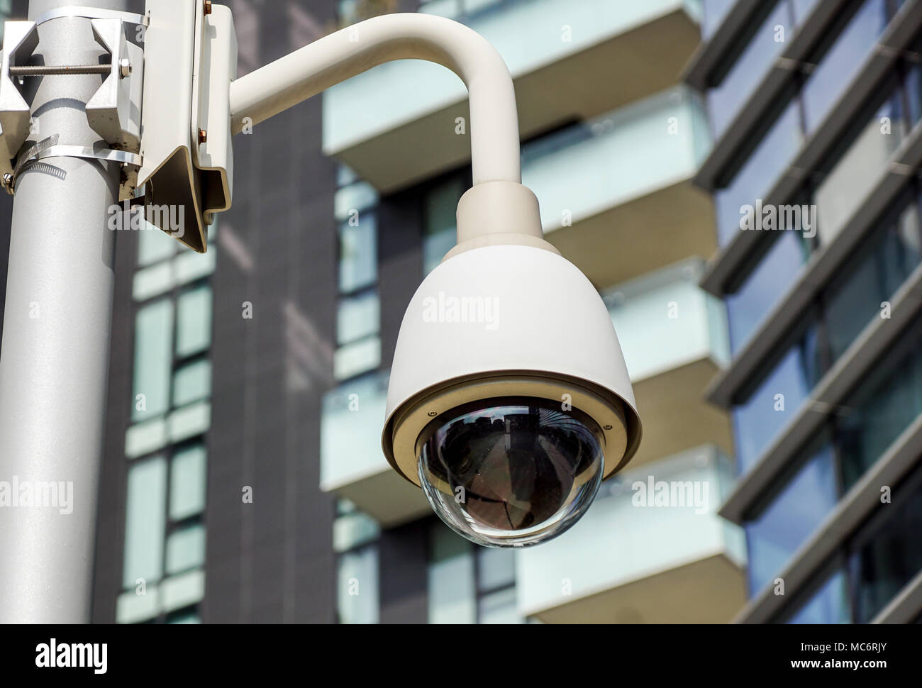 Sicherheit CCTV Kamera oder Überwachungssystem im Bürogebäude Stockfoto
