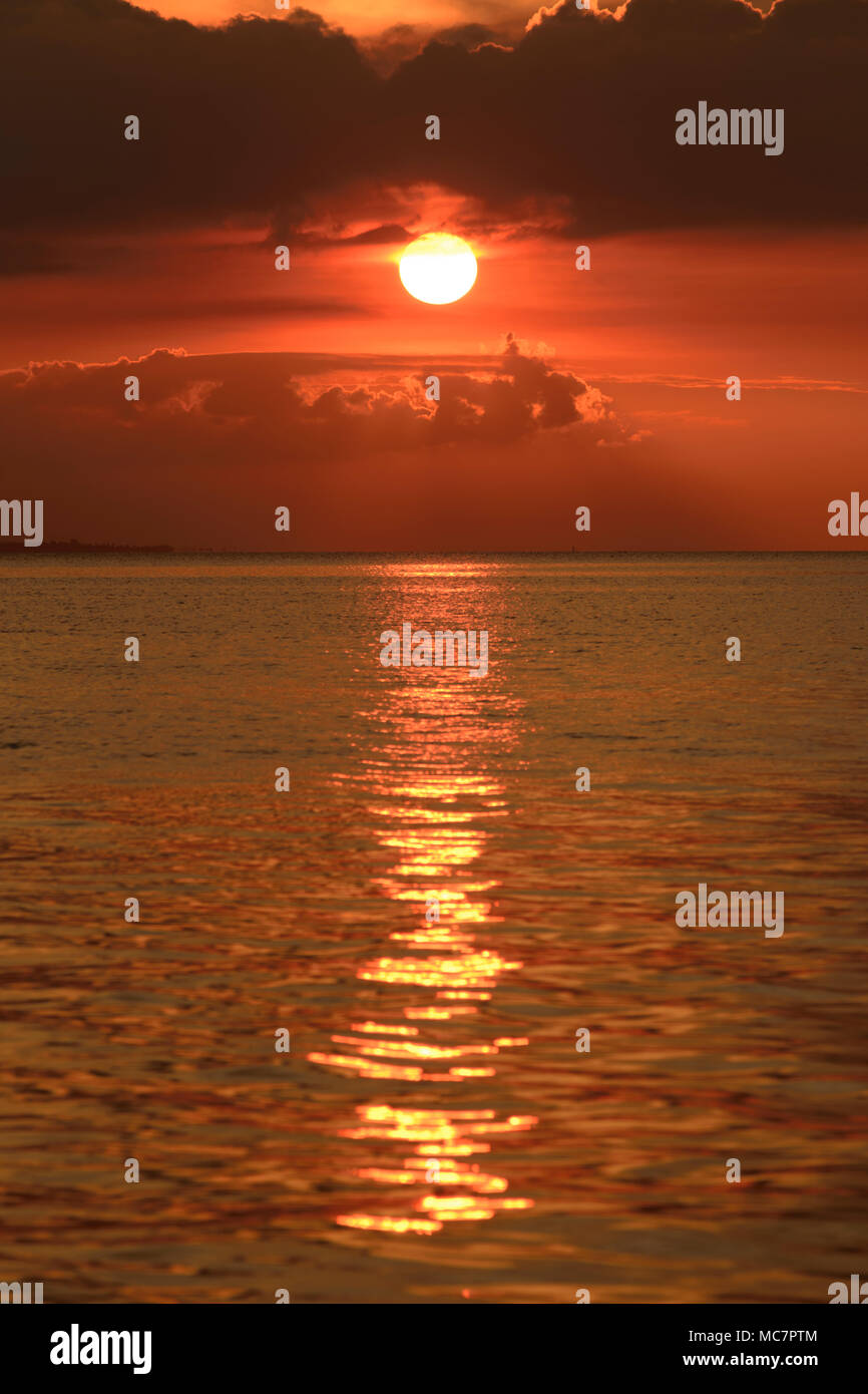 Malerische natürlich der goldene Stunden Sonnenuntergang Stockfoto