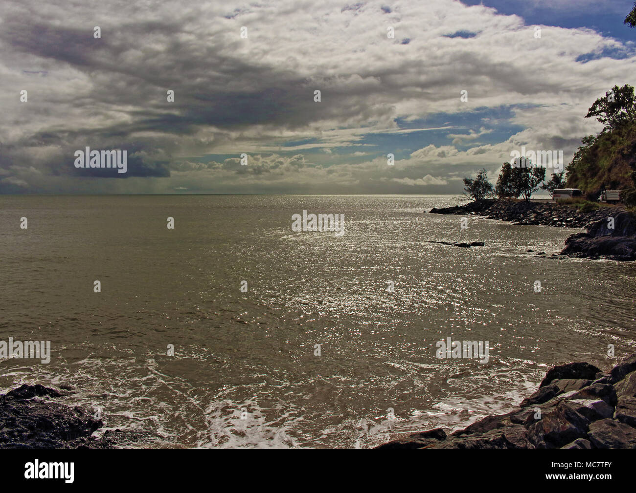 Gleich nach dem Morgen squall Offshore von Ellis Beach, Cairns FNQ Australien verabschiedet Stockfoto