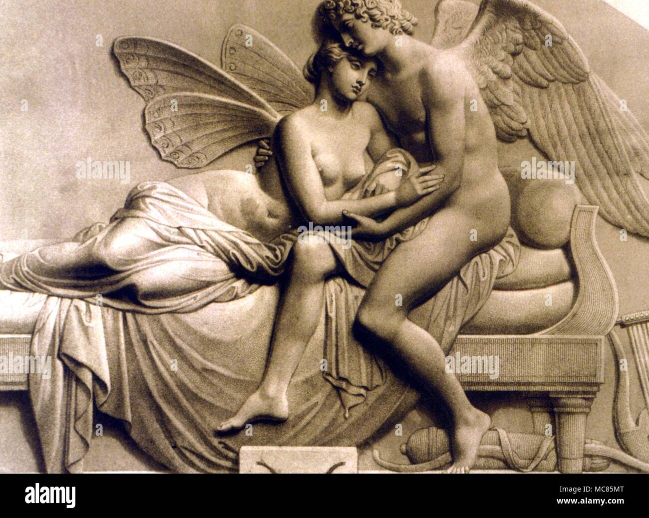 Der griechischen Mythologie Amor und Psyche Kupferstich von roffe nach der bas-relief von J Gibson von "Amor und Psyche", die früher in der Sammlung der britischen Königin Victoria. Stockfoto