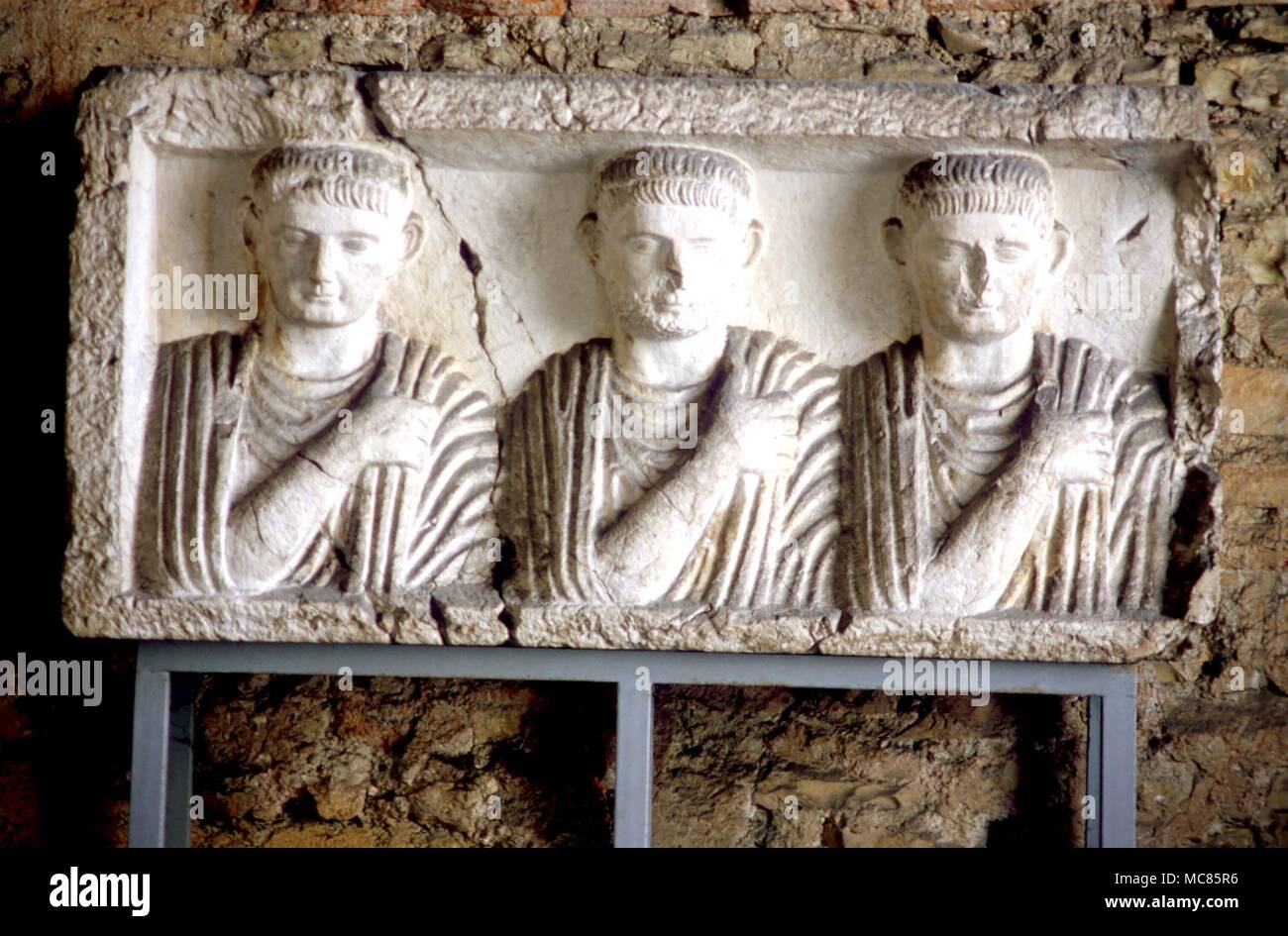 Friedhof römischen Grabstein im Forum Museum, Brescia Stockfoto