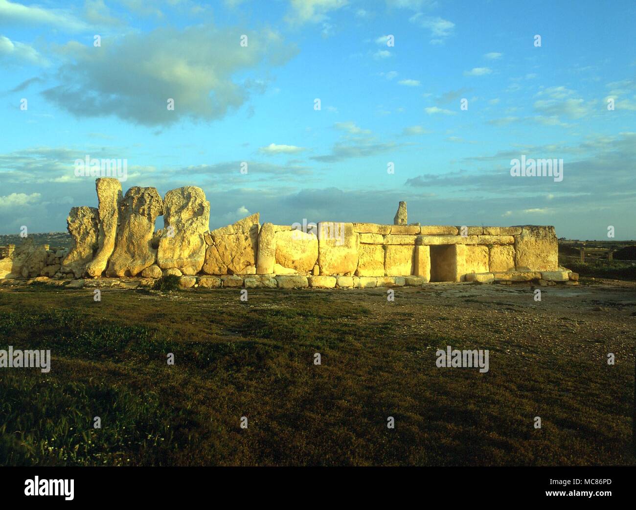 MALTA - prähistorische Funde - Hagar Qim die Ruinen des sogenannten "Tempel" von Hagar Qim, Malta - Teil einer prähistorischen Komplexes mit mehr westliche Tempel von Mnajdra. Stockfoto