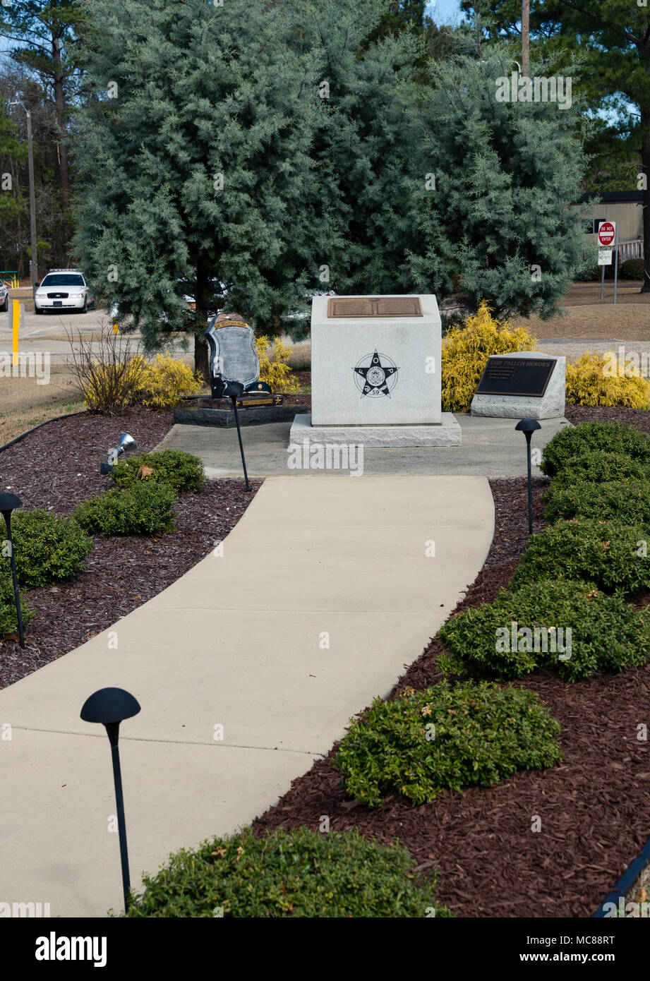 Hoffe Mühlen Polizei-Abteilung Offizier Denkmal zu Ehren der Gefallenen und der Tapferen, die ihre Gemeinschaft schützen Stockfoto