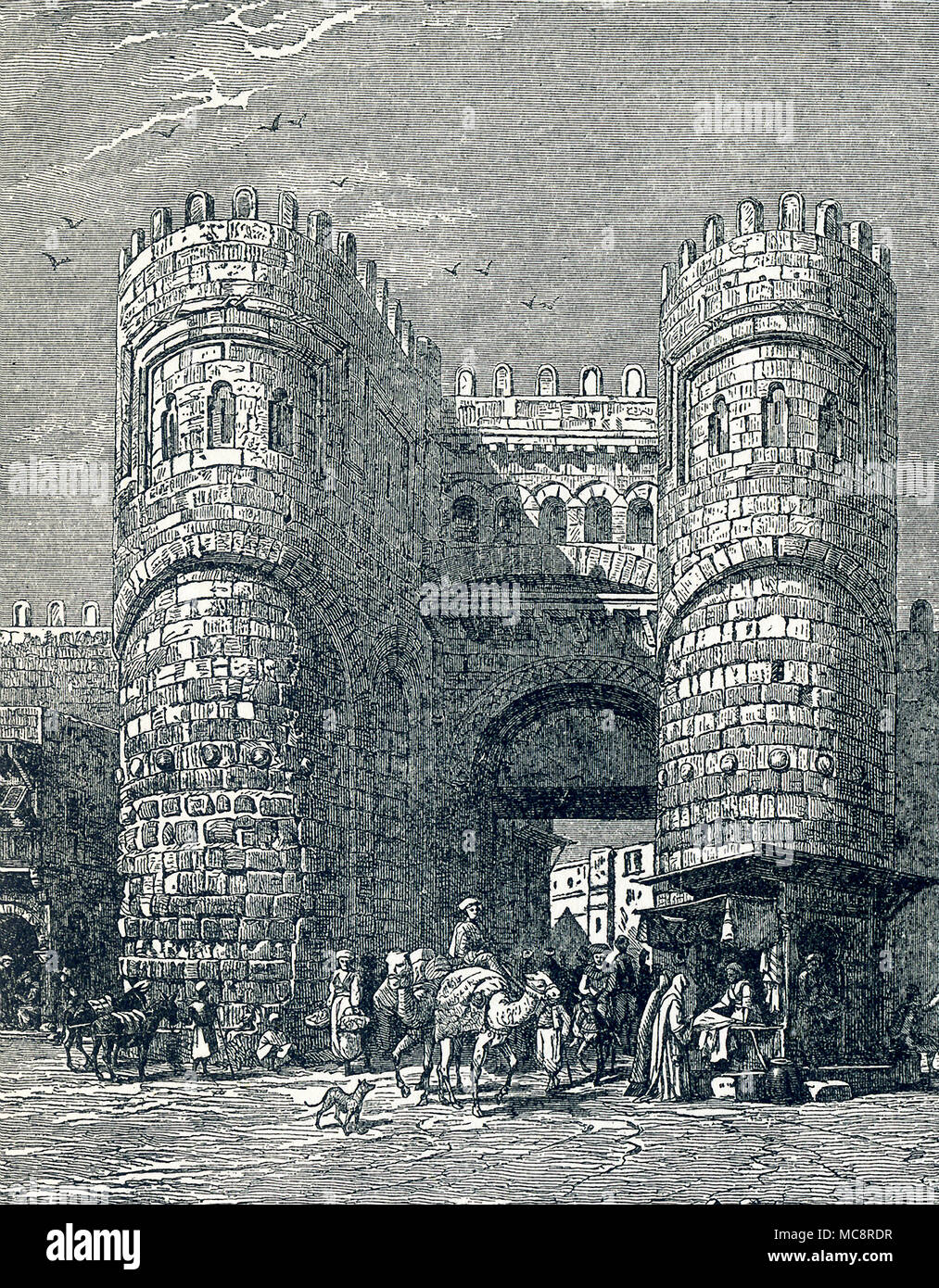 Diese Abbildung des Tores von El Futuh, auch als Bab al-Futuh oder Eroberung Tor) in Kairo, Ägypten bekannt, stammt aus der Zeit um 1900. Dieses Tor steht noch in Kairo und war Teil der Altstadt von Kairo. Es wurde in 1087 fertiggestellt und liegt nach Norden. Die abgerundete Türme angeboten mehr Verteidigung und hatte Wellen für Verteidiger kochendes Wasser oder Öl auf die Angreifer zu gießen. Stockfoto