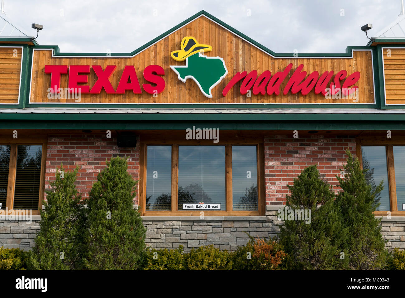 Ein logo Zeichen außerhalb eines Texas Roadhouse Restaurant Lage in Columbia, Maryland am 13. April 2018. Stockfoto