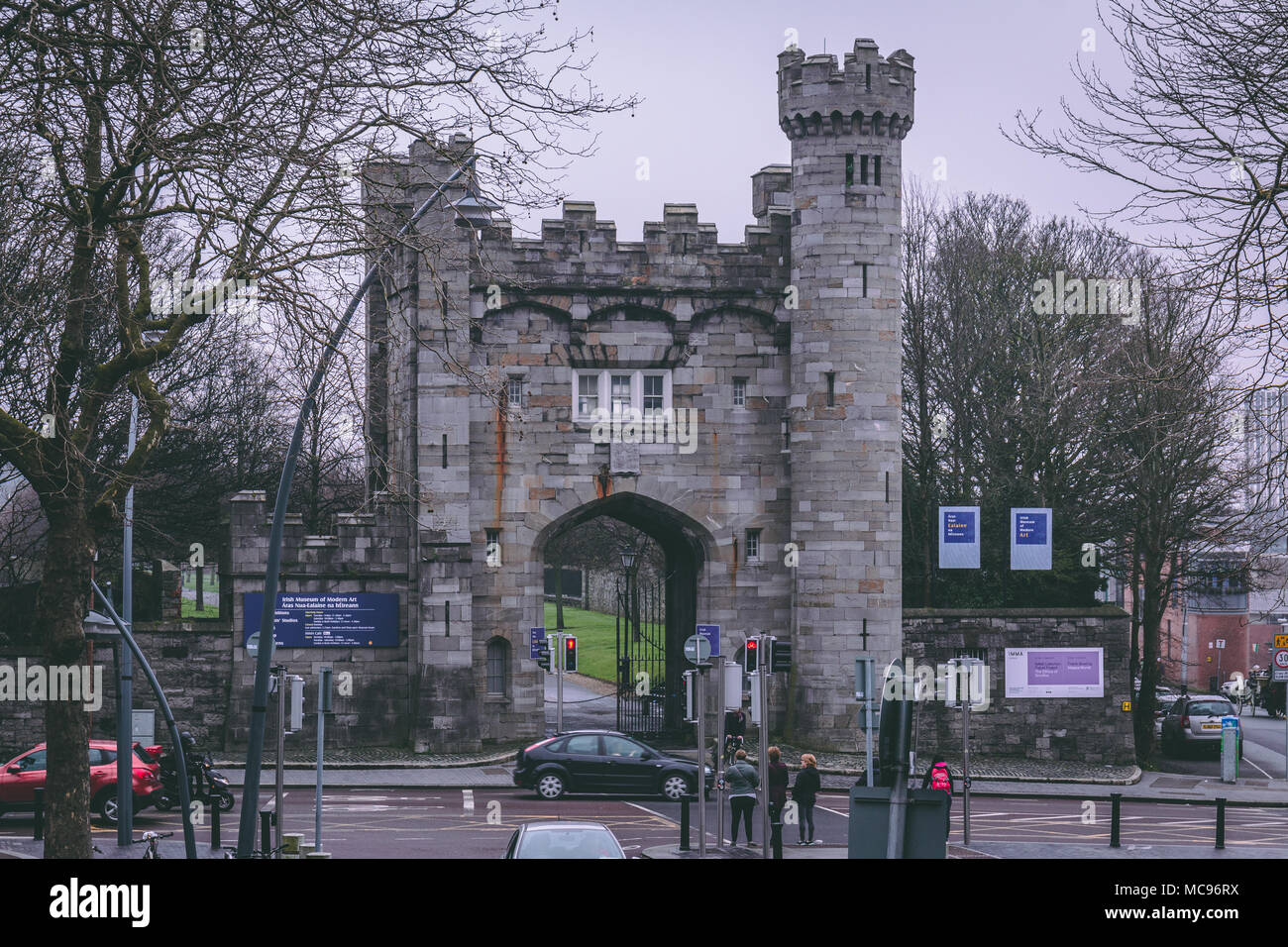 April 12th, 2018, Dublin Irland - Tore der Royal Hospital Kilmainham, das älteste Gebäude im klassischen Stil in Irland und wurde am Les Invalides Paris Stockfoto