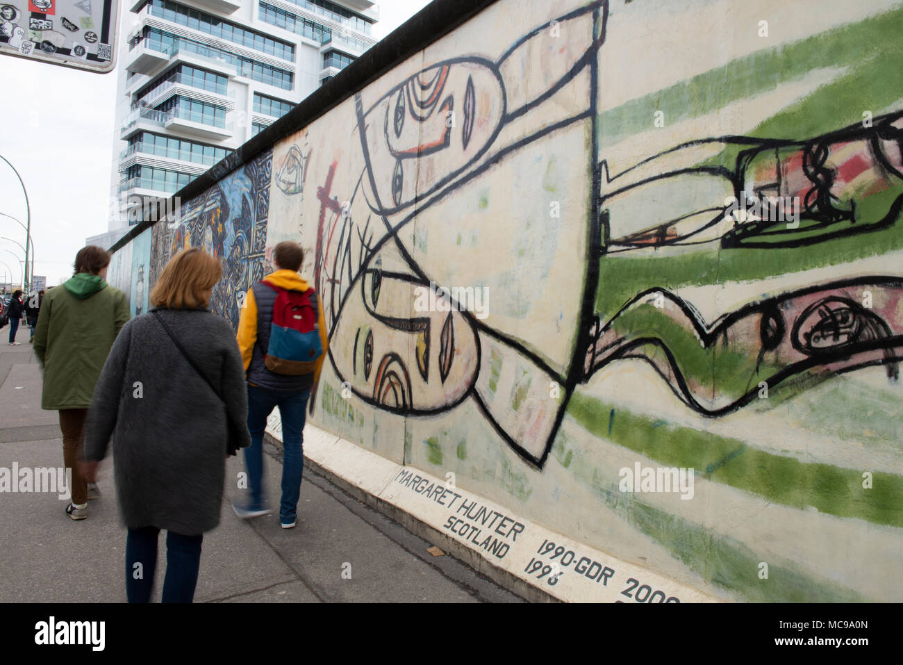 East Side Gallery. Die grössten verbleibenden Abschnitt der Berliner Mauer, der auch einer der größten Open-Air-Galerien. Berlin, Deutschland Stockfoto