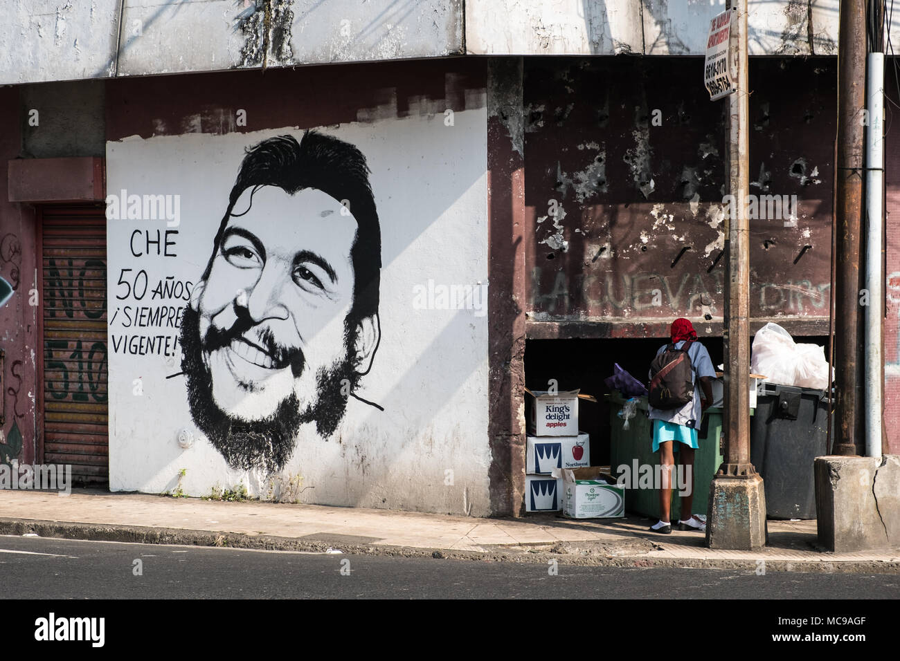 Panama City, Panama - März 2018: Politische Graffiti, Portrait von Ernesto Che Guevara, der Argentinischen marxistischer Revolutionär und Guerilla des C Stockfoto