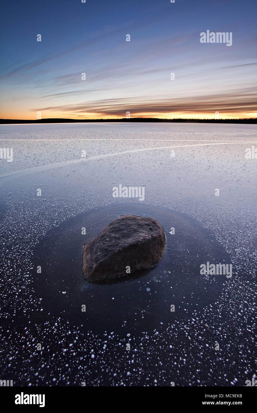 Winter Sonnenuntergang in Muonio, Finnland Stockfoto