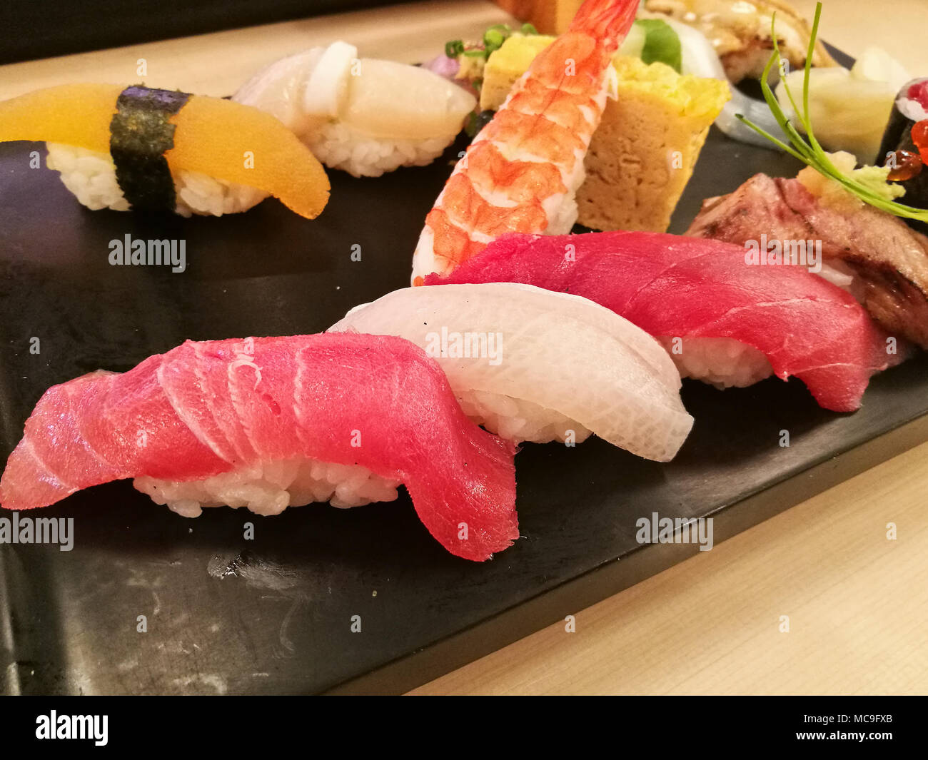 Vollständiger Satz von frischem Premium Seafood japanisches Sushi Stockfoto