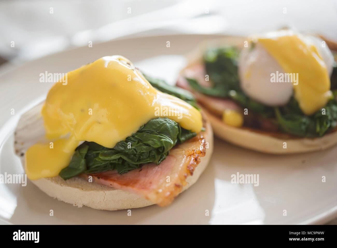 Snack Toast Mit Schinken Stockfotos und -bilder Kaufen - Alamy