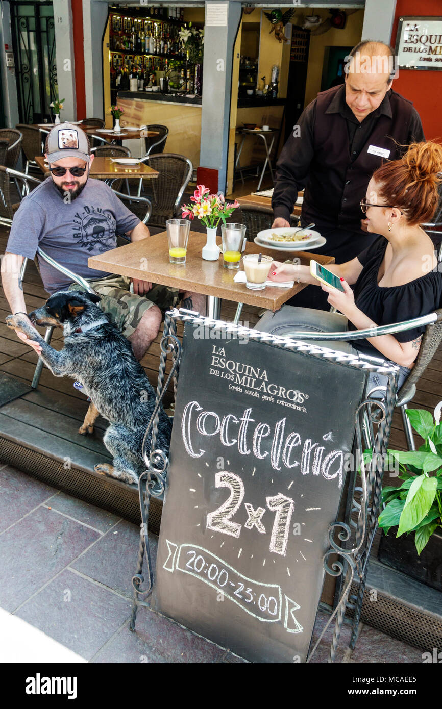 Mexiko-Stadt, Hispanic Coyoacan, Del Carmen, Jardin Centenario, La Esquina de los Milagros, Restaurant Restaurants Essen Essen Essen Café Cafés, Bar Lounge Pub, tra Stockfoto