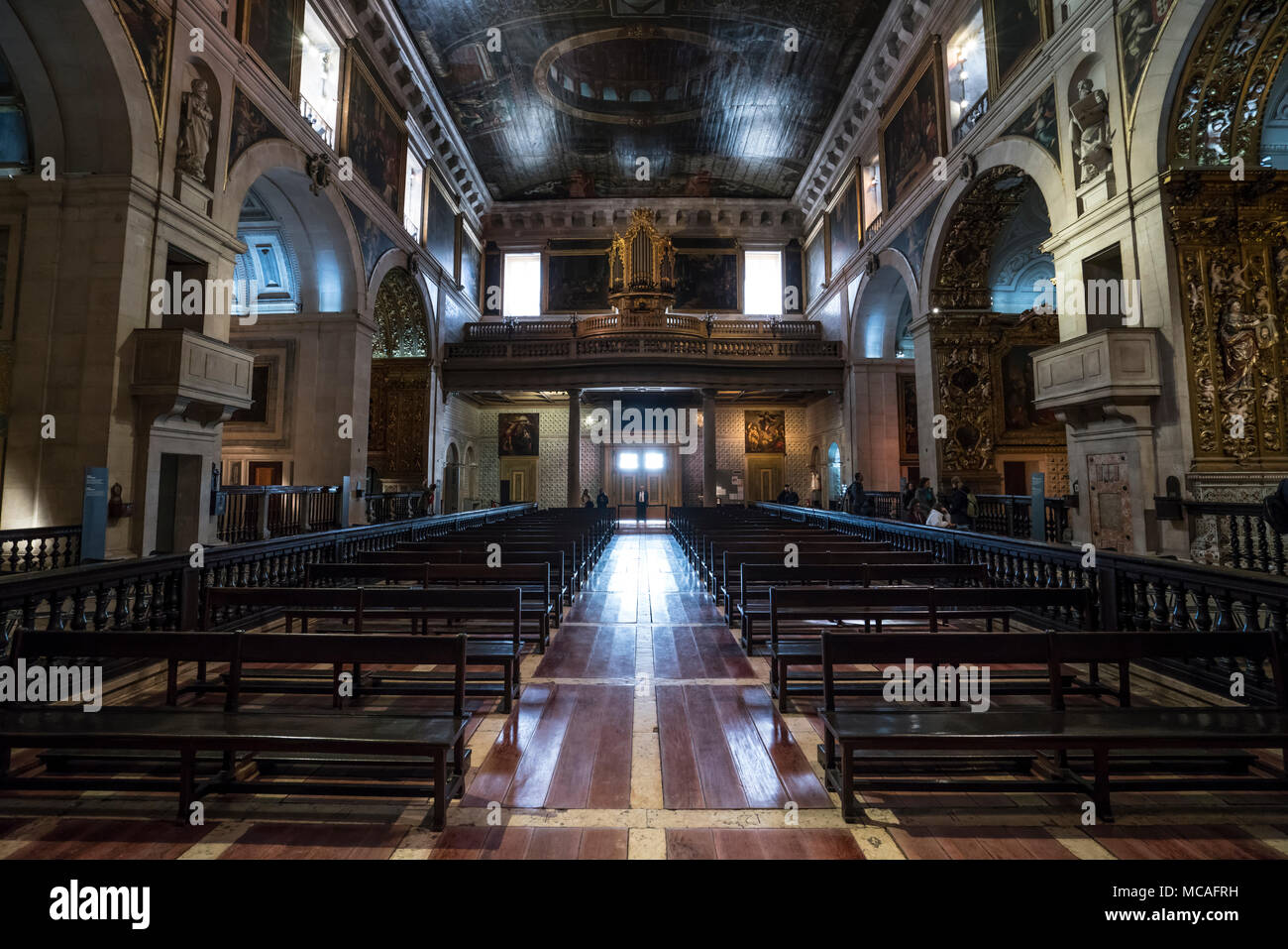 Ein Blick in das Innere des Sao Roque Kirche in Lissabon, Portugal. Stockfoto