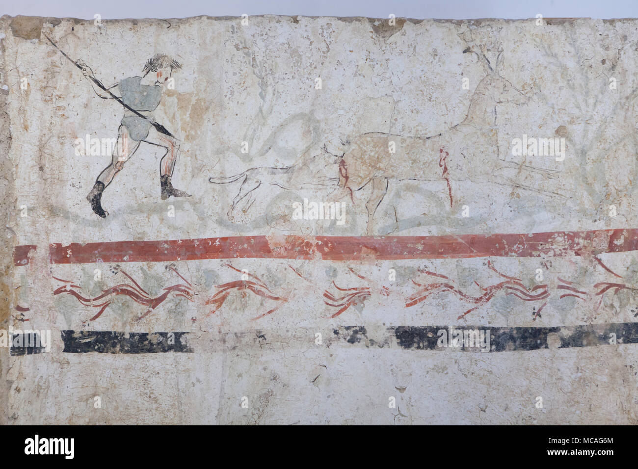 Jagd in der Lukanischen Fresko aus dem 4. vorchristlichen Jahrhundert dargestellt auf Anzeige im Paestum Archäologischen Museum (Museo Archeologico di Paestum) in Paestum, Kampanien, Italien. Stockfoto