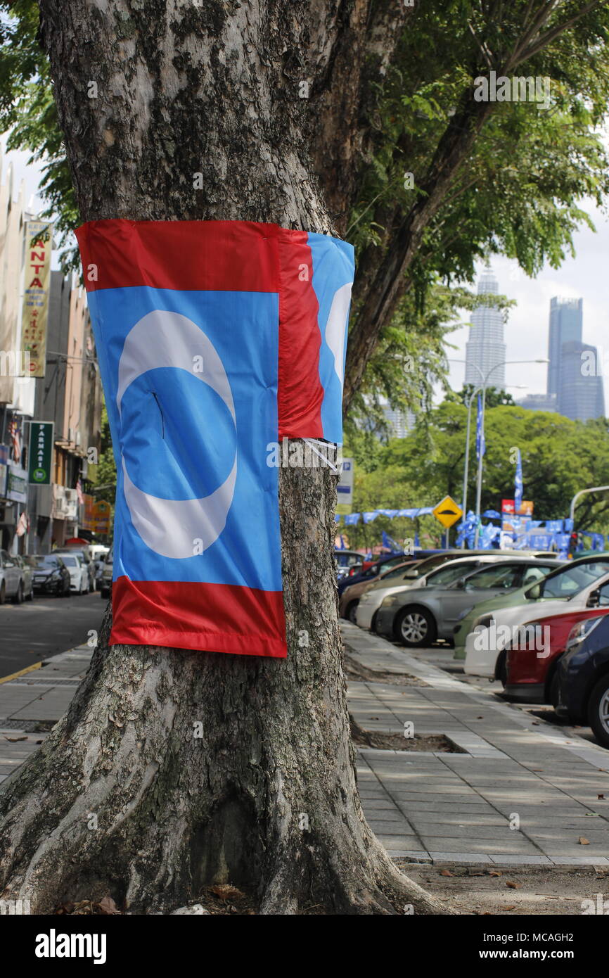 Malaysische allgemeinen Wahlen 2018 Wahlkampf in Kuala Lumpur, Malaysia. Oppositionspartei Flagge. Stockfoto