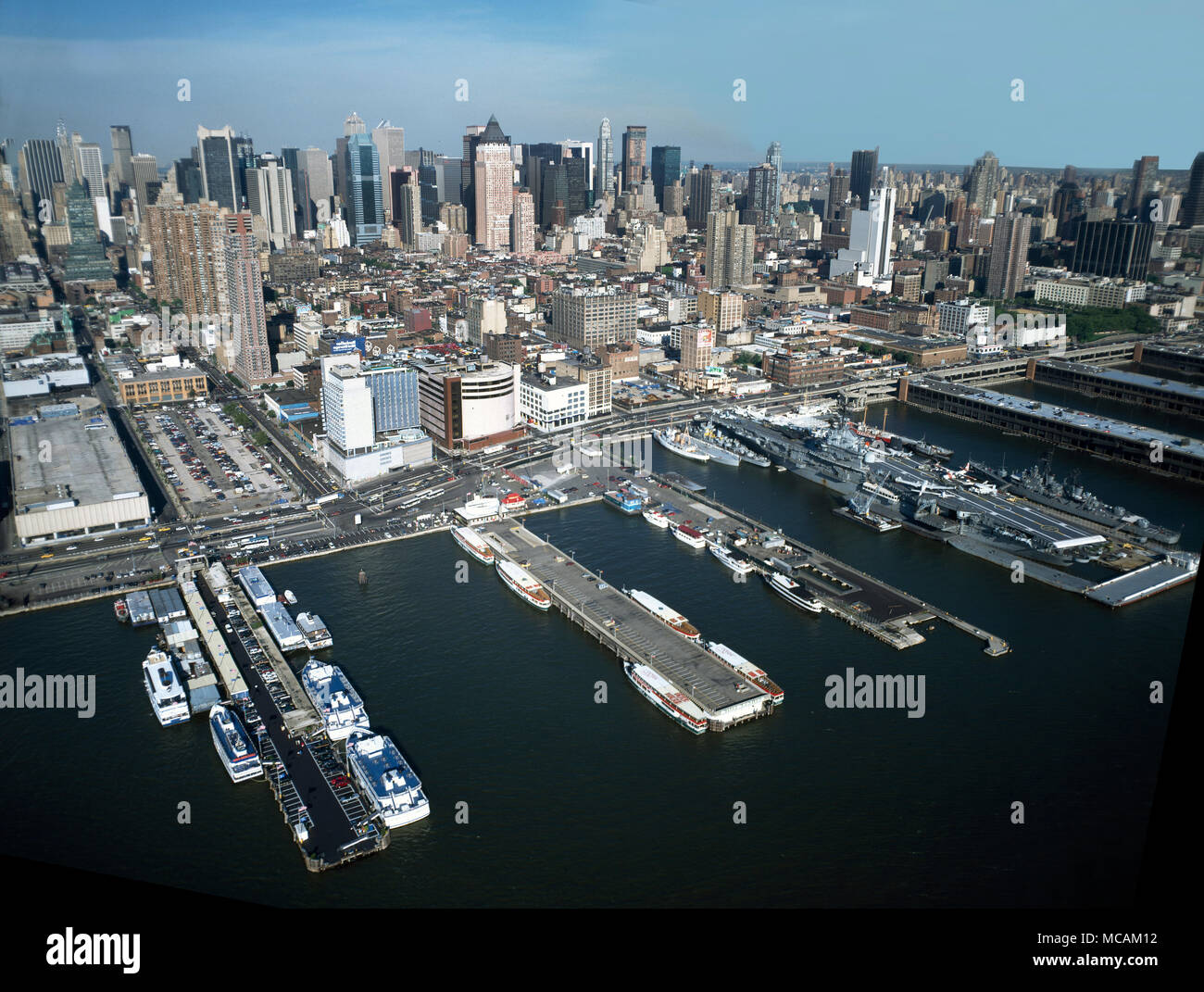 Chelsea Piers ist eine Reihe von Piers auf der West Side von Manhattan