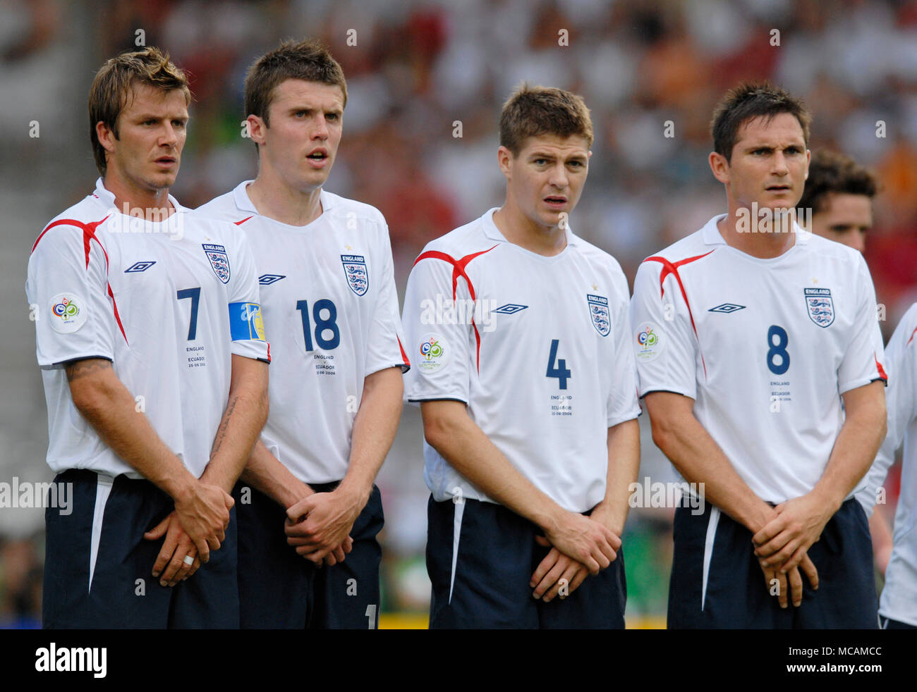 Gottlieb-Daimler-Stadion Stuttgart Deutschland 25. 06. 2006, FIFA World Cup Runde 16, England gegen Ecuador 1:0 --- Von links: David Beckham, Michael Carrick, Steven Gerrard und Frank Lampard Stockfoto