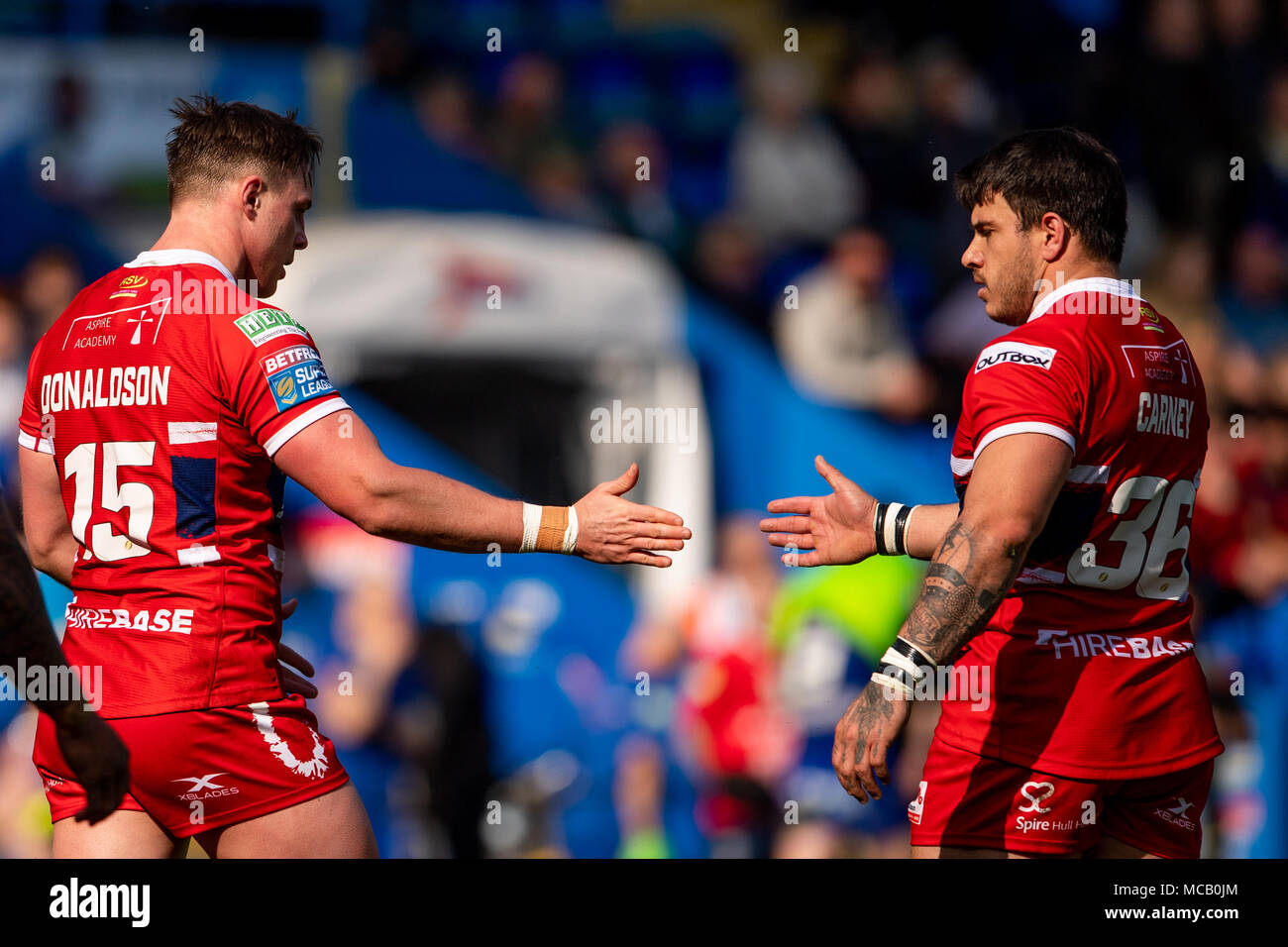 Rümpfe James Donaldson feiert zählen seine Seiten zweiter Versuch mit Teamkollegen 14. April 2018, Halliwell Jones Stadium Mike Gregory Weg, Warrington, WA2 7NE, England; Betfred Super League Rugby, Runde 11, Warrington Wolves v Hull Kingston Rovers Stockfoto