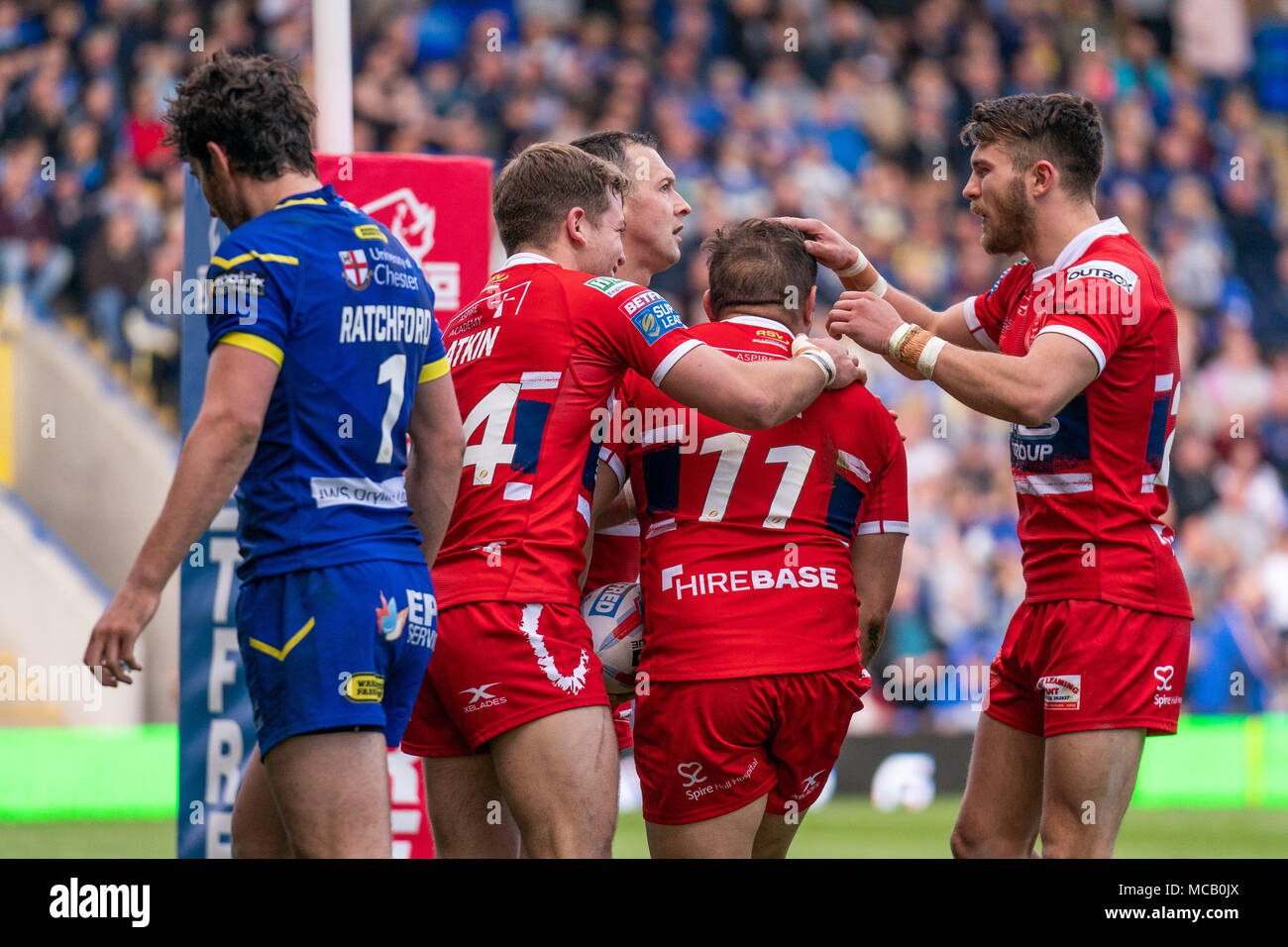 Von Hull FC Maurice Blair feiert seine Seiten zählende zuerst versuchen, 14. April 2018, Halliwell Jones Stadium Mike Gregory Weg, Warrington, WA2 7NE, England; Betfred Super League Rugby, Runde 11, Warrington Wolves v Hull Kingston Rovers Stockfoto