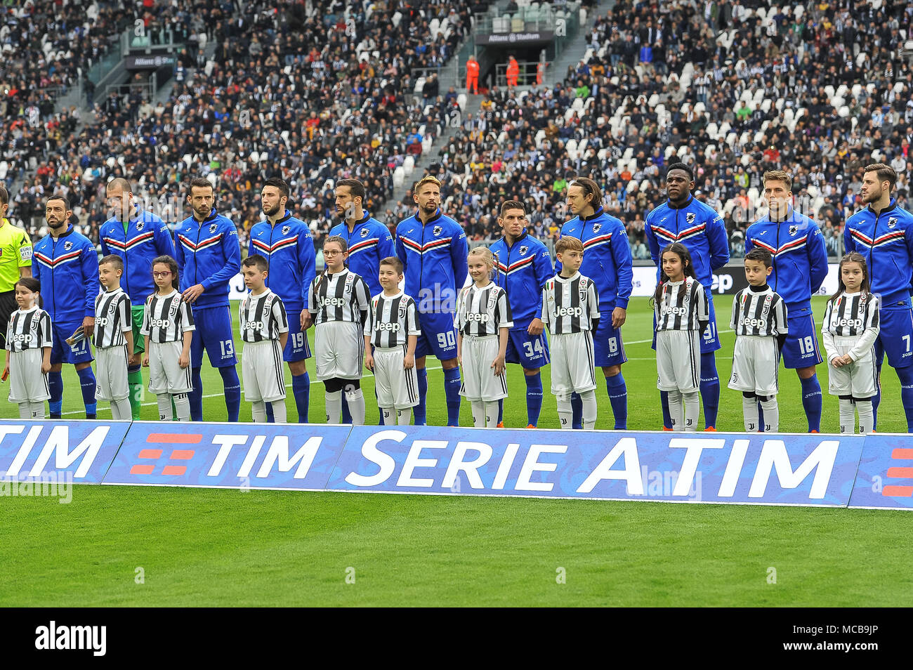 Turin, Italien. 15 Apr, 2018. Team Sampdoria in der Serie A Fußballspiel zwischen FC Juventus und UC Sampdoria bei Allianz Stadion am 15. April, in Turin, Italien 2018. Quelle: FABIO UDINE/Alamy leben Nachrichten Stockfoto