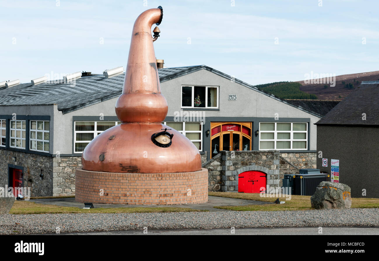 Bushmills Whisky Distillery, Ballindalloch, Speyside, Banffshire, Schottland, Großbritannien. Stockfoto