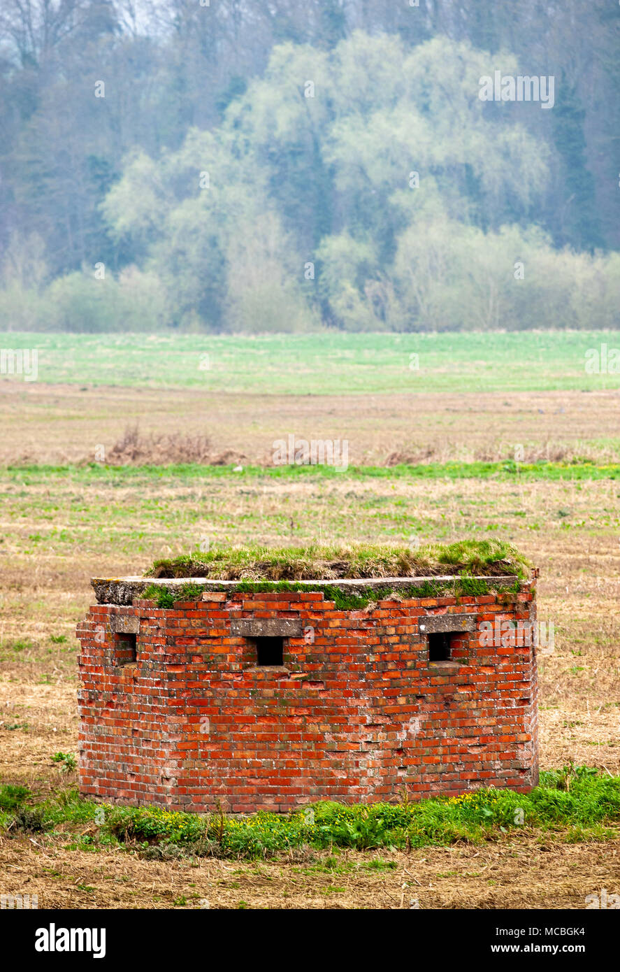 WW2 Bunker bei cressage Brücke über den Fluss Severn in England Shropshire Stockfoto