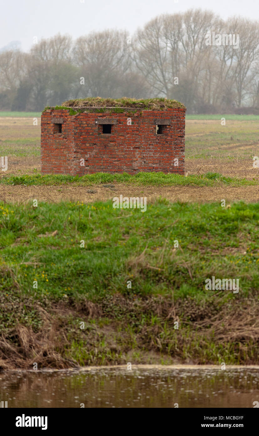 WW2 Bunker bei cressage Brücke über den Fluss Severn in England Shropshire Stockfoto