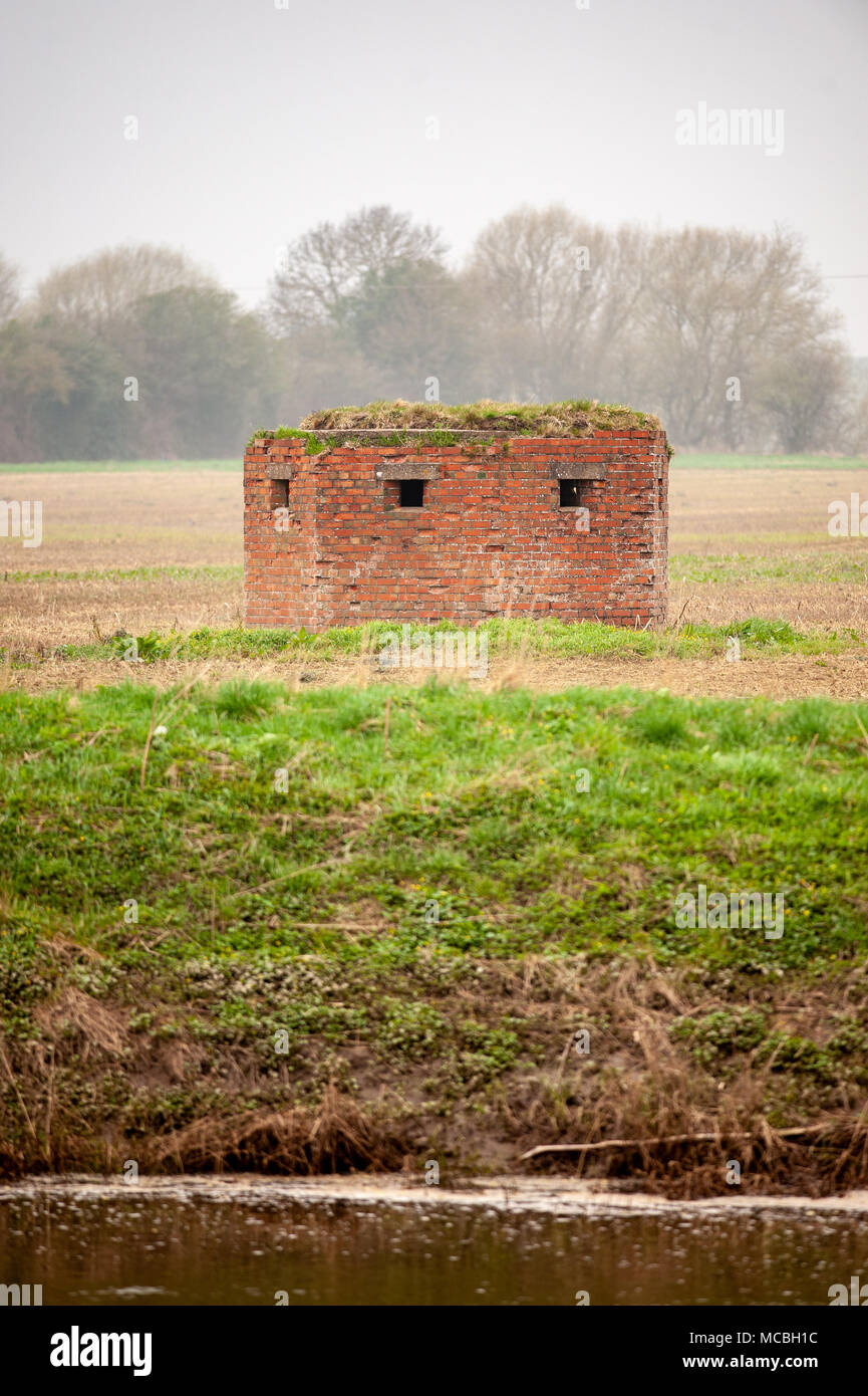 WW2 Bunker bei cressage Brücke über den Fluss Severn in England Shropshire Stockfoto
