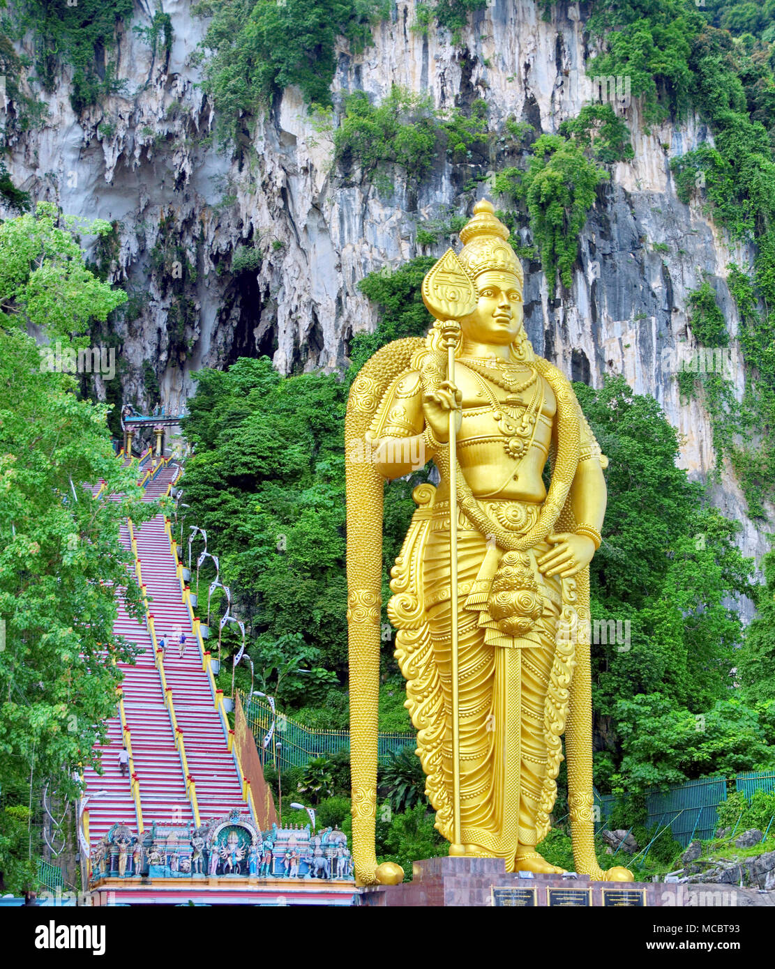 Batu Höhle, Malaysia - Statue von Lord Muragan zu Batu-Höhlen in