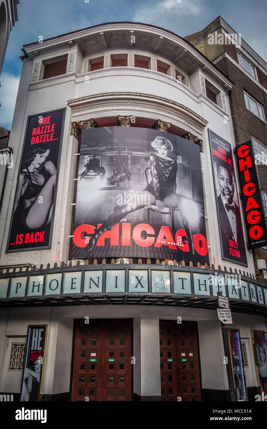 Die smash-Hit Broadway Musical Chicago am Phoenix Theater in der Charing Cross Road, London, WC2, Großbritannien Stockfoto