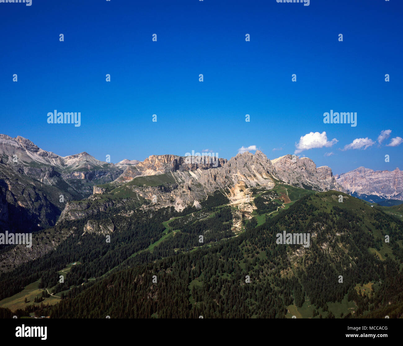 Das Gran Cir steigen über den Passo Gardena oder grodner Joch Wolkenstein Gröden Dolomiten Südtirol Italien Stockfoto