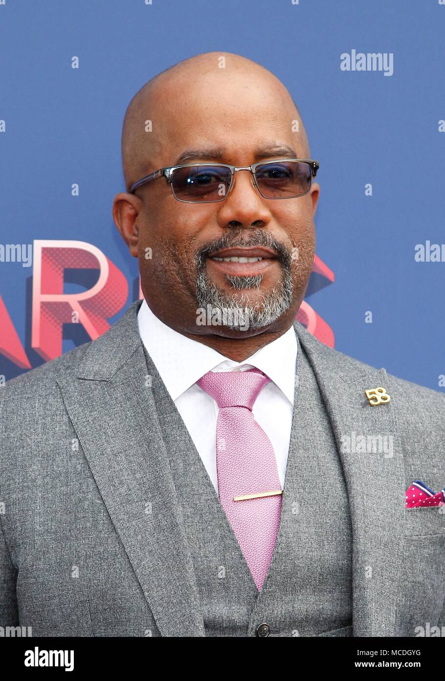 Darius Rucker in der Ankunftshalle für 53 Akademie der Country Music (ACM) Awards - Ankünfte 3, MGM Grand Garden Arena in Las Vegas, NV 15. April 2018. Foto: JA/Everett Collection Stockfoto