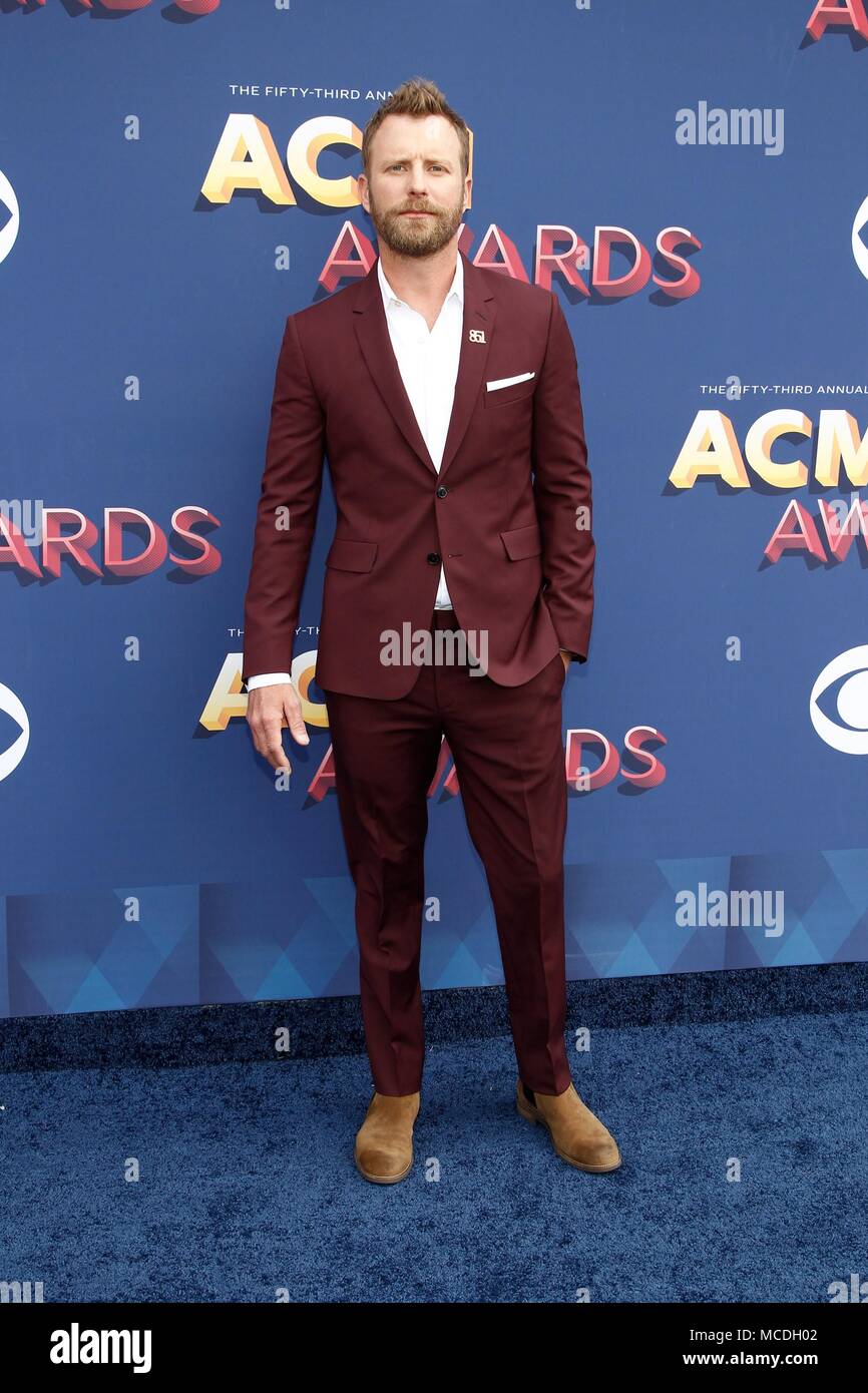 Dierks Bentley bei Ankünften für 53 Akademie der Country Music (ACM) Awards - Ankünfte 3, MGM Grand Garden Arena in Las Vegas, NV 15. April 2018. Foto: JA/Everett Collection Stockfoto