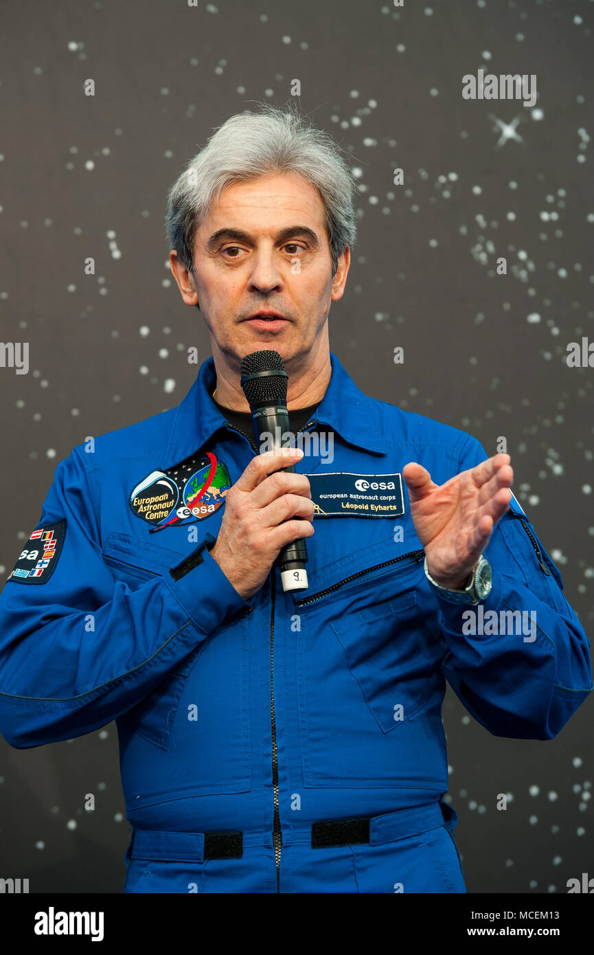 Der französische ESA-Astronaut Léopold Eyharts sprechen auf einer Veranstaltung in Köln Stockfoto
