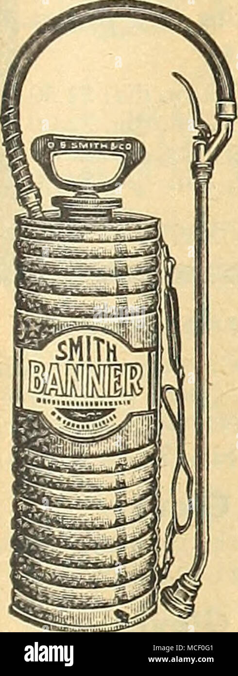 . Old Hand Duster eine neue Art von Staub Gewehr und die bei Weitem effizienteste Hand duster in der Existenz. Kapazität ein Pfund. Gewährleistet eine einheitliche mit jedem Schlag der Pistole bis zum letzten Partikel des Staubes in der Kammer. Eine neue, zwei-Wege Staubschutzkappe wird Staub über und unter verlässt. $ 1,65, Postpaid. Druckluft Sprüher Smith Banner. Ein 4 Gallone Druckluft Sprüher der überlegene Konstruktion. Komplett mit fester Düse und Verlängerungsstange angebracht. Zincgrip Stahl Tank. $ 7.20. Blitz. 3J^Gal. Im ap-pearance und Konstruktion dieser Feldspritze ist ähnlich wie die oben genannten. Zincgr Stockfoto