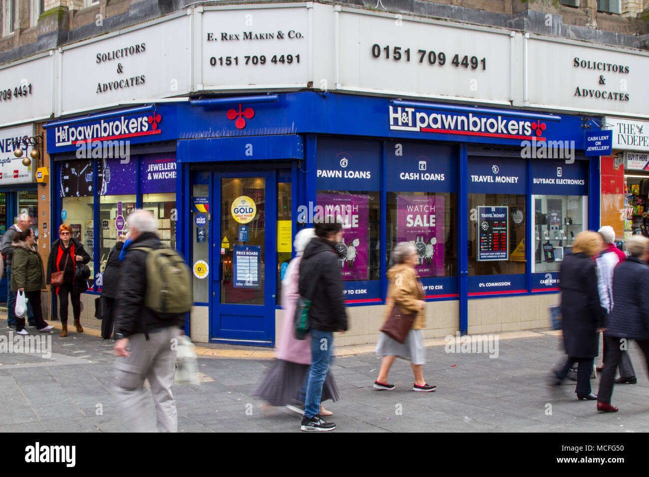 Rex Makin PFANDHÄUSER, britische unabhängige Ladenschilder, bieten Barvorschüsse auf Gehälter und Barschecks an. Ein Zeichen dafür, dass das Land zu einer Nation von Schuldnern und Überschaufern gewachsen ist? Stockfoto