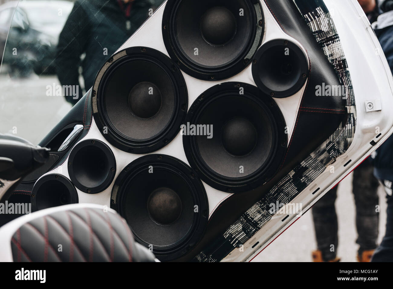 EXTREME CAR AUDIO Tür mit großen Bass und laut Sub Woofer Stockfoto