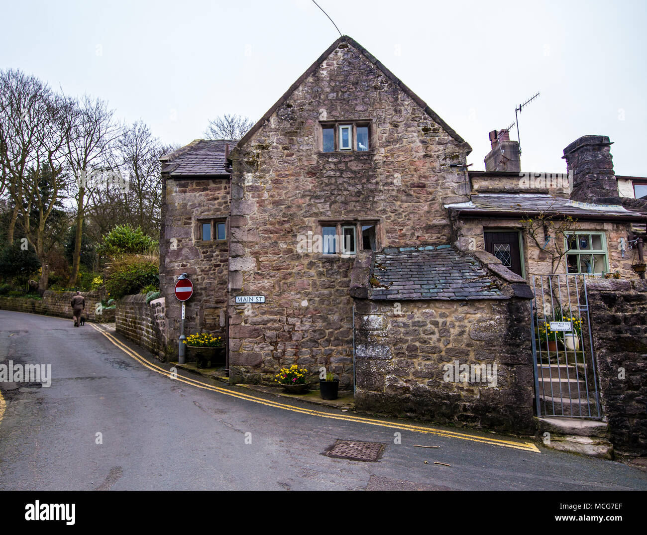 Stone Cottage auf Heysham Dorf Hauptstraße. Stockfoto