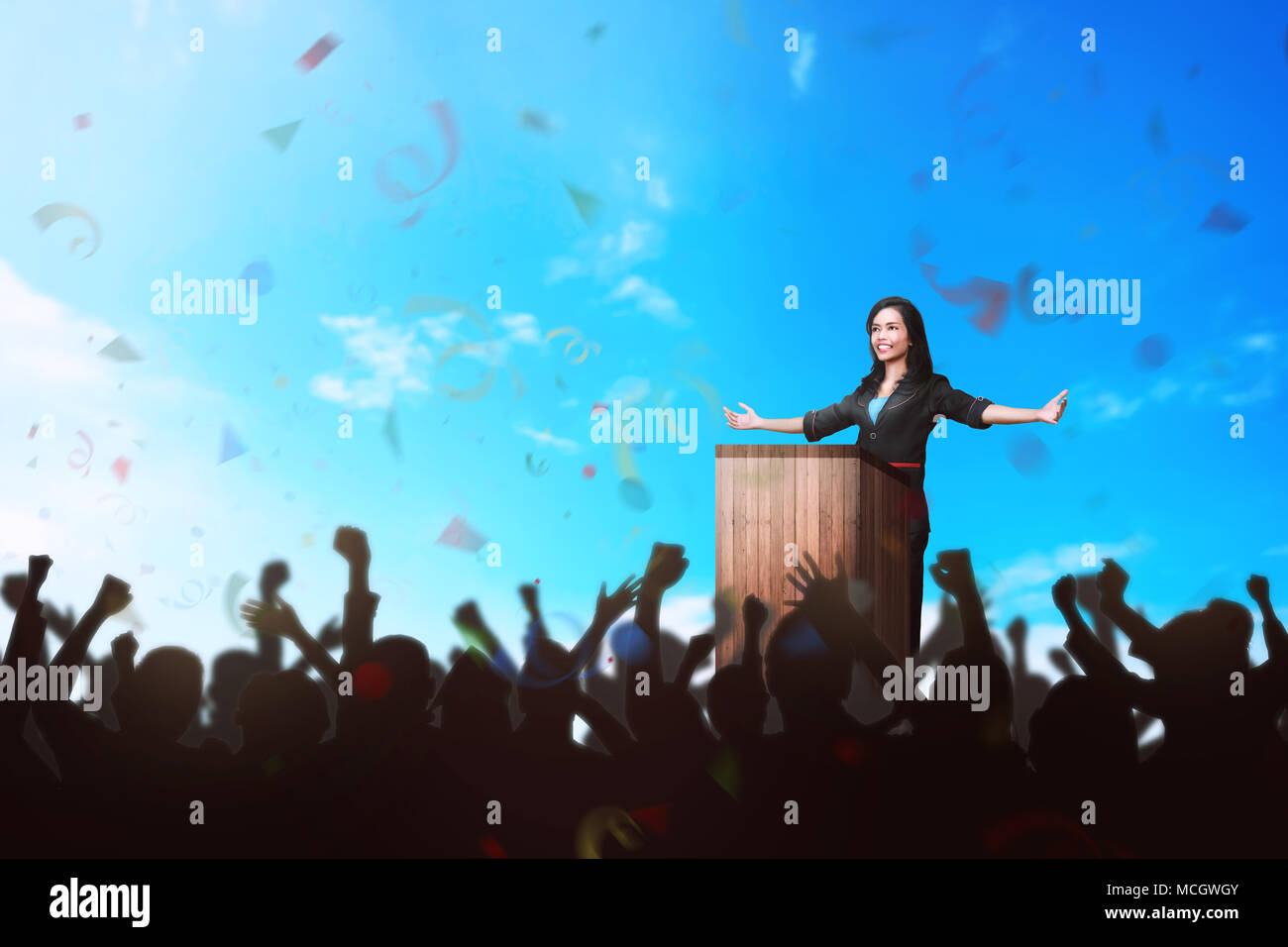 Erfolgreiche asiatische Business woman eine Rede vor den Menschen. Business Konzept Stockfoto