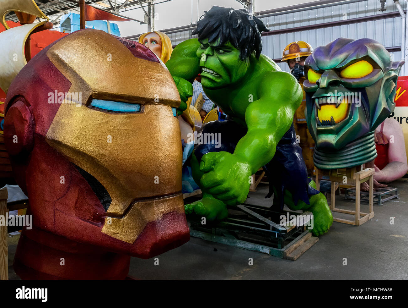 New Orleans Mardi Gras World - Superhelden Hulk, Iron Man, Green Goblin Stockfoto