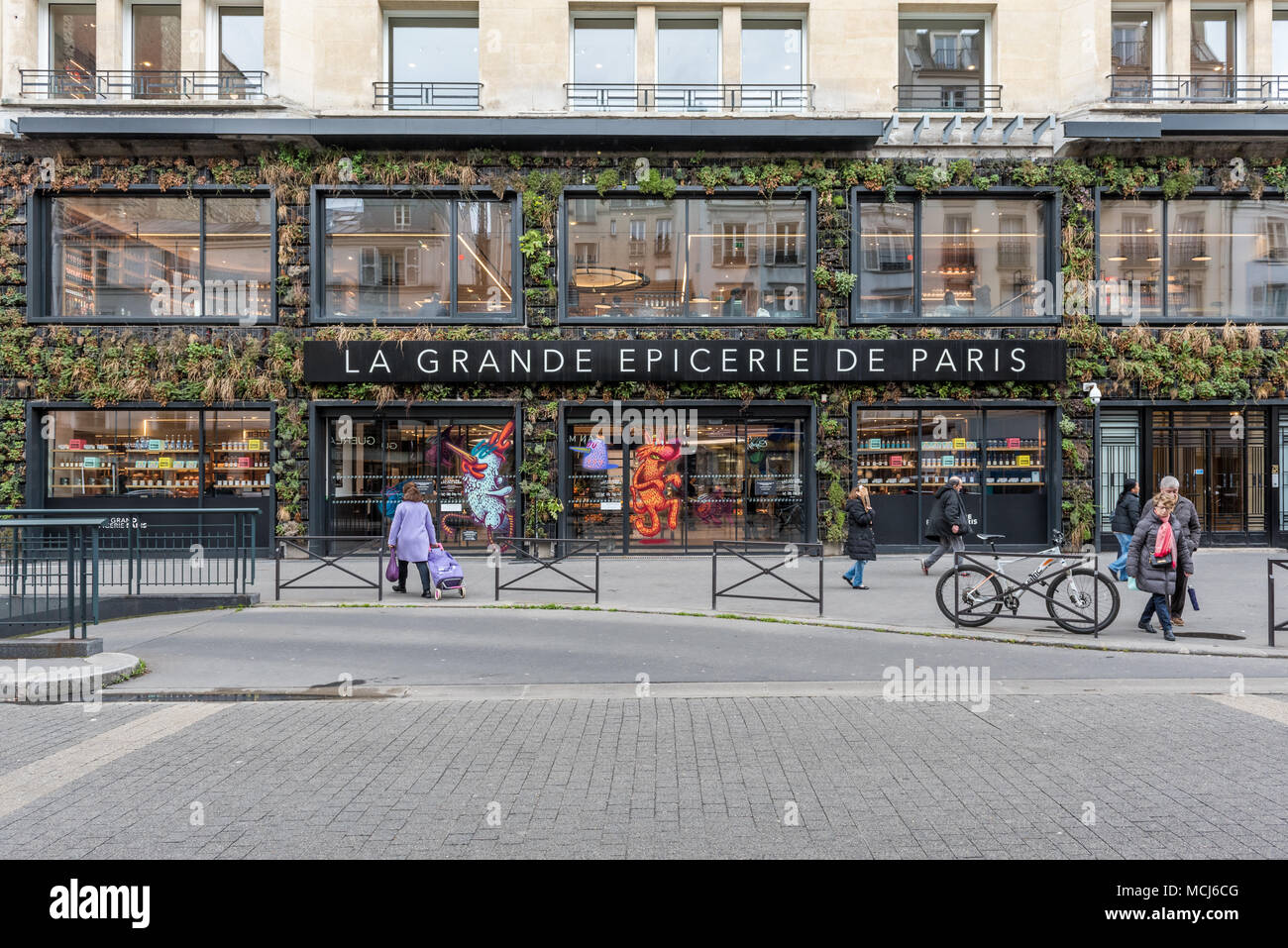 Frankreich, Paris, 31. März 2018: La Grande epiceries de Paris Rive Gauche 16 eme Stockfoto