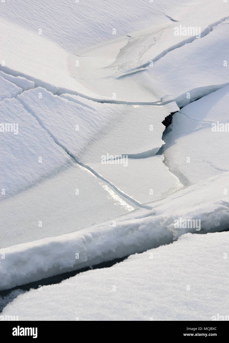 Risse bis Stockfoto