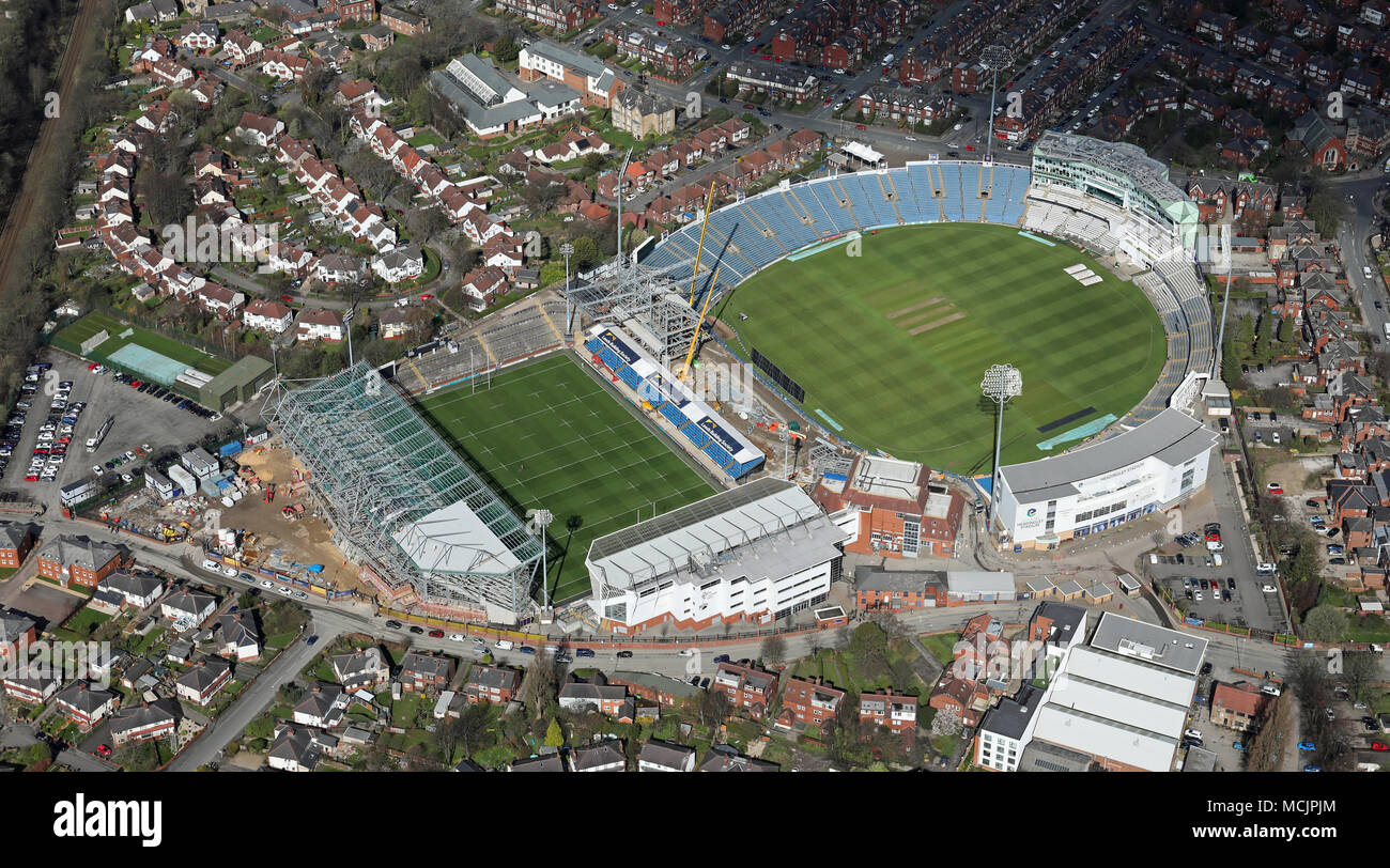 Luftaufnahme von Headingley Cricket und Rugby League Stadien, Leeds, Großbritannien Stockfoto