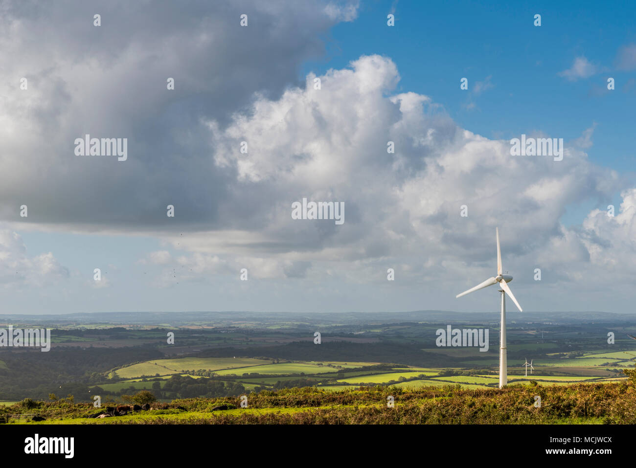Windkraftanlagen in der Landschaft von Cornwall Stockfoto
