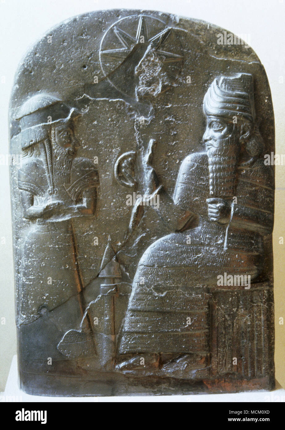 Babylonische stele Usurpiert von Elamitischen König. Basalt. 1155-1185 v. Chr.. Von Susa, Irak. Louvre Museum. Paris, Frankreich. Stockfoto