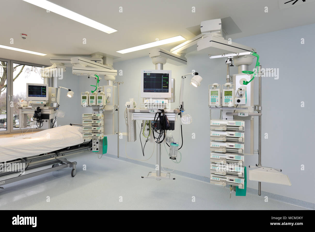 Technische Ausstattung auf Intensivstation Stockfoto